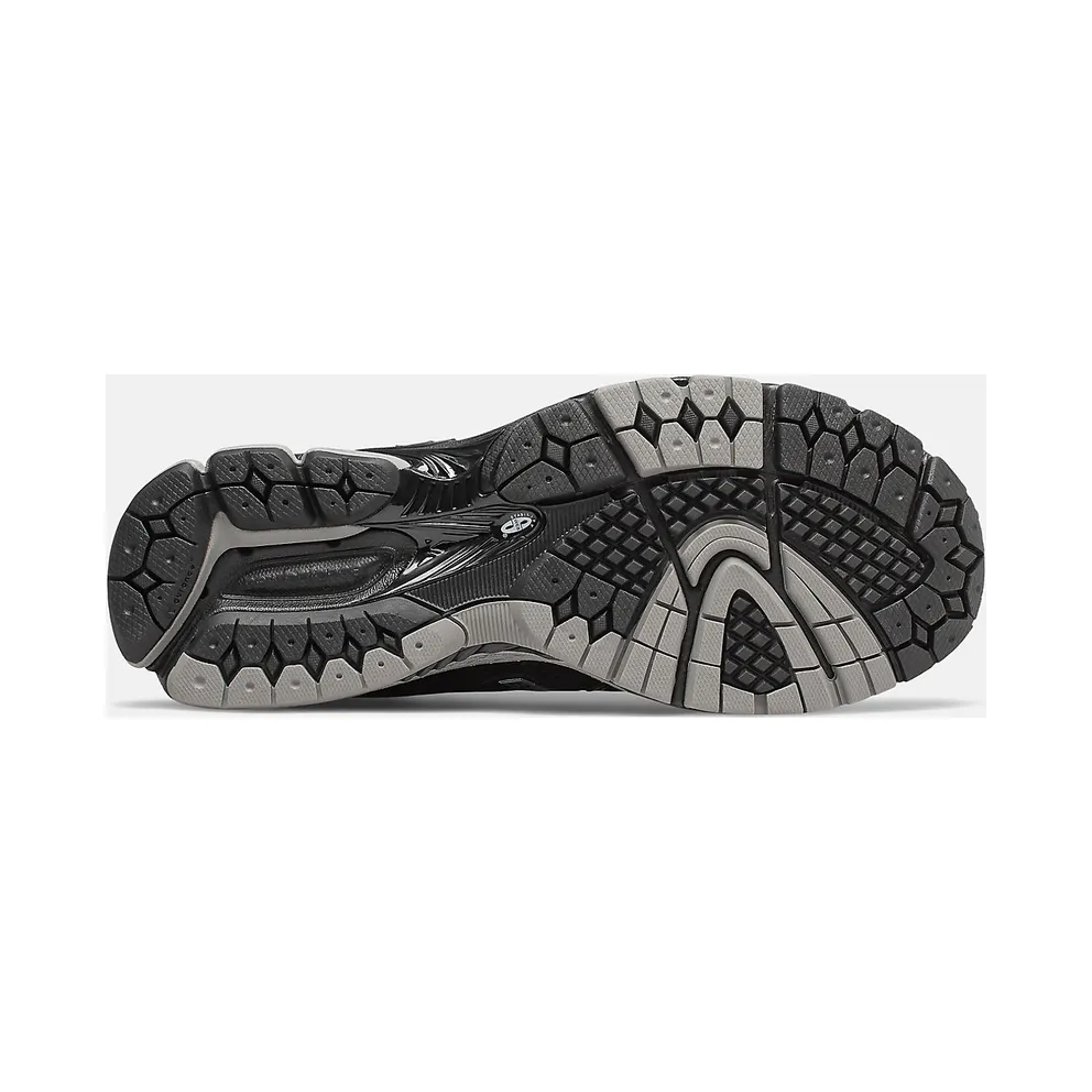 New Balance 860v2 Black Silver (ML860XC)
