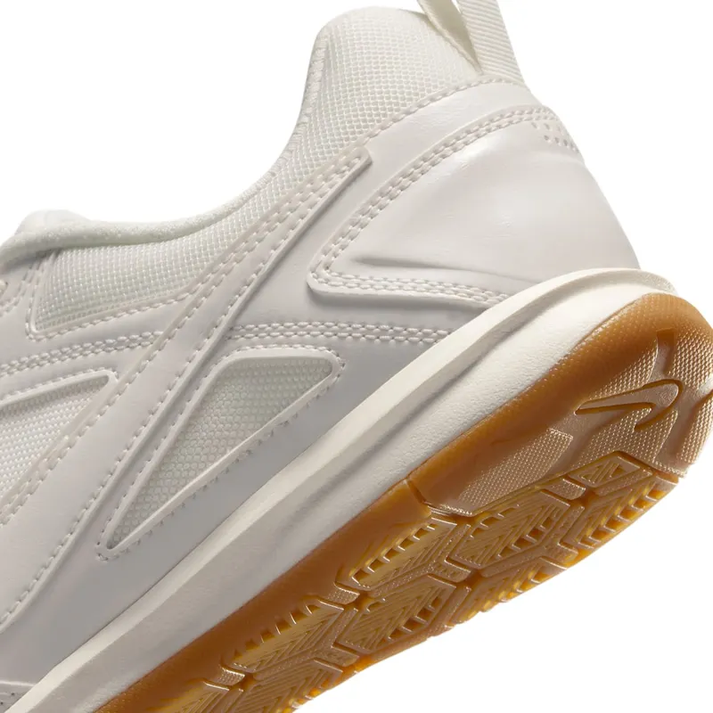 nike-gato II7084-100