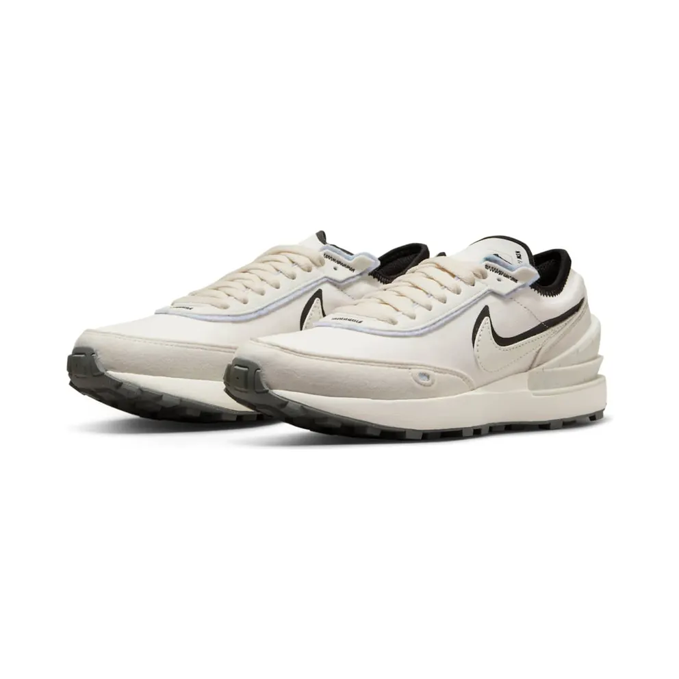 Nike Waffle One SE Older Kids’ Grey (DQ0470-001)