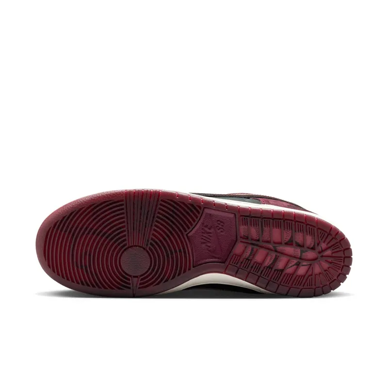 Nike SB Dunk Low “Riot Skateshop” (FZ1289-200)