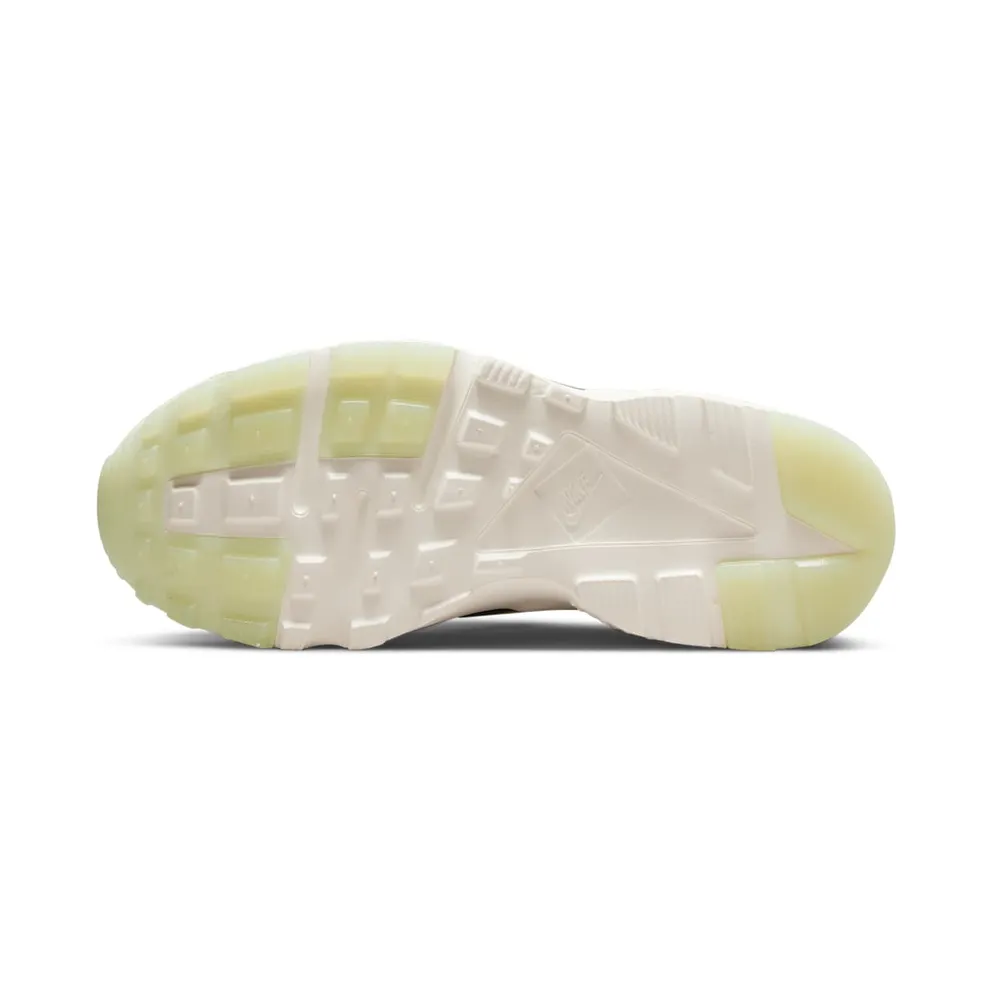 Nike Air Huarache Run Yin and Yang Set to Rise (DV2196-700)