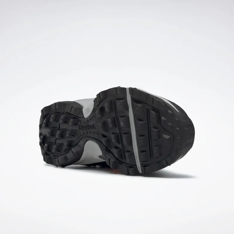 reebok-sneaker FW8553