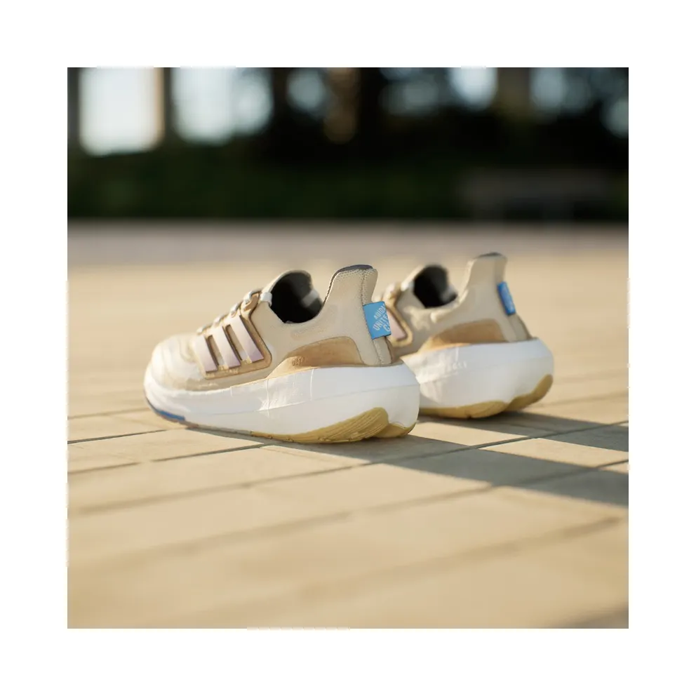 adidas Ultra Boost Light Crystal Sand Preloved Fig Blue Burst (IE5834)