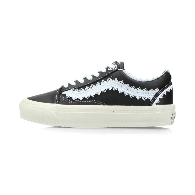 Vans Old Skool Coquette Black / White