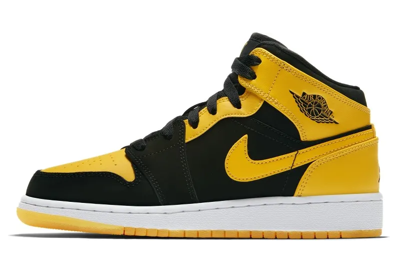 Air Jordan 1 Mid GS New Love (554725-035)