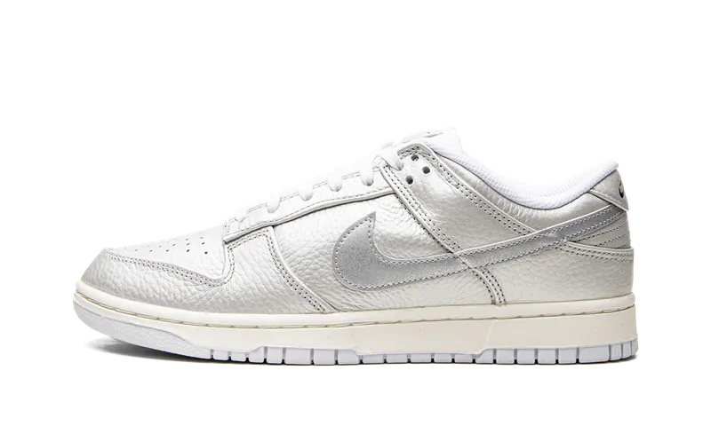Nike Dunk Low “Metallic Silver” (DX3197-095)