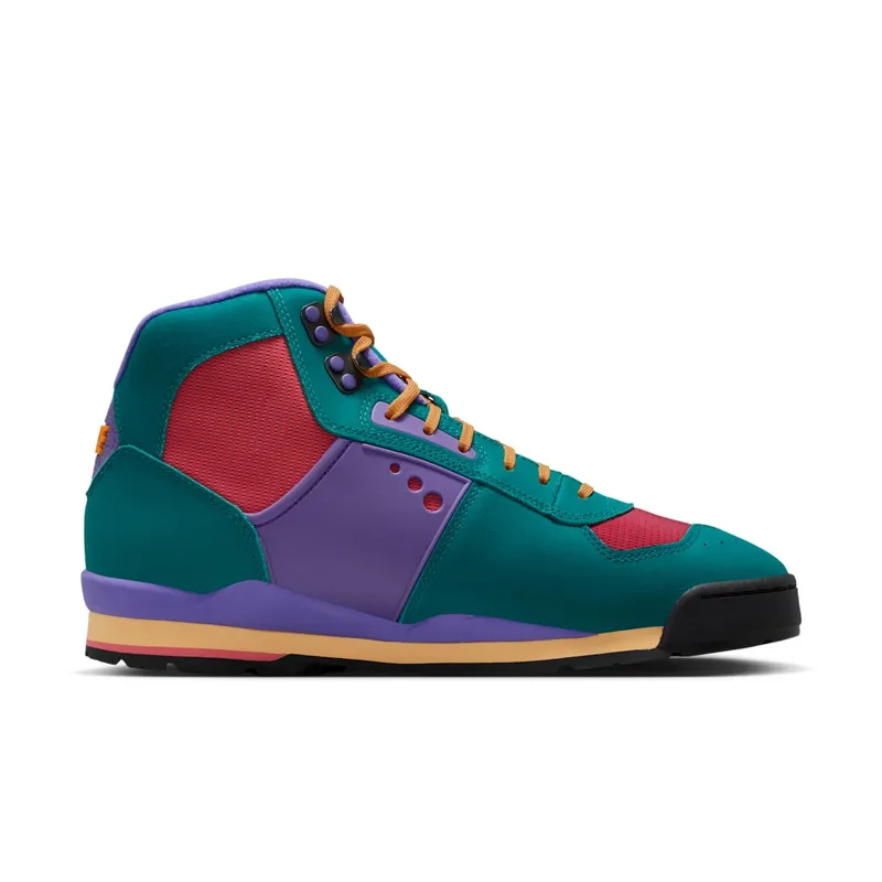 Nike Baltoro “Bright Spruce Kumquat” (IH4450-300)