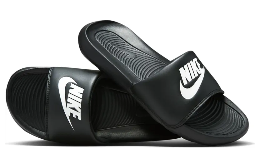 Nike Victori One Slipper voor dames Zwart (CN9677-005)