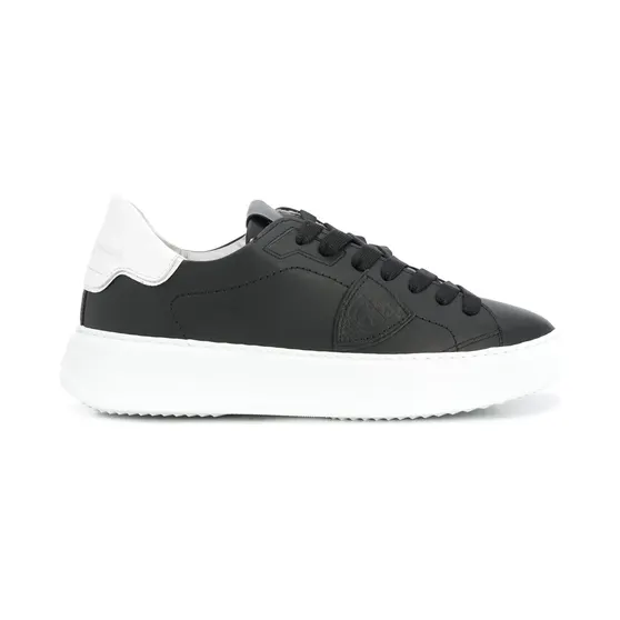 Philippe Model Paris met logopatch “Black” (BTLDV005)
