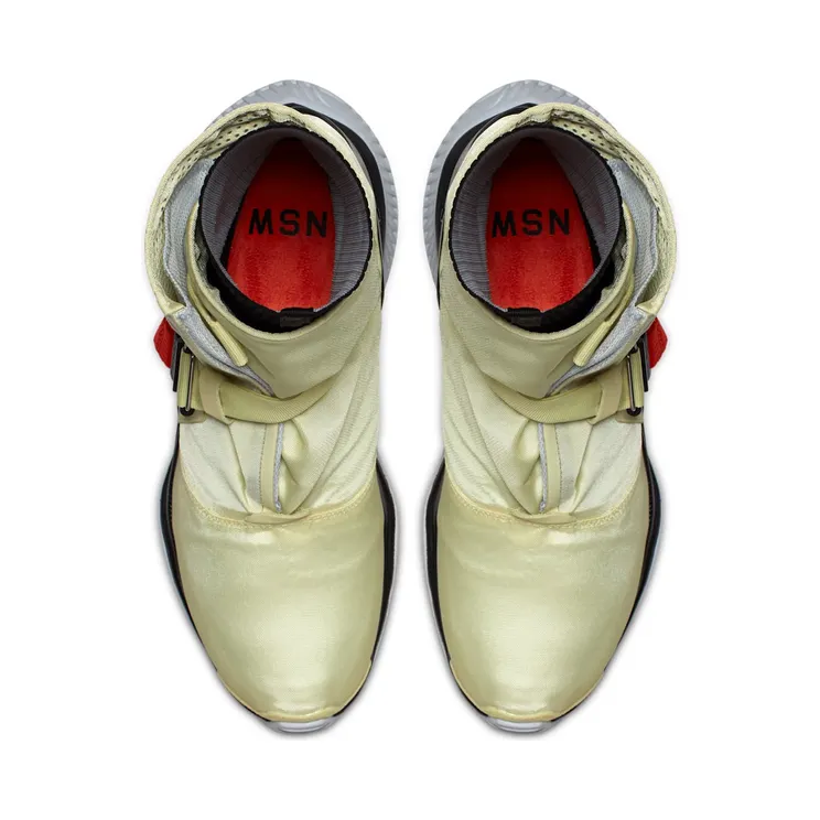 nike-sneaker AA0528-700
