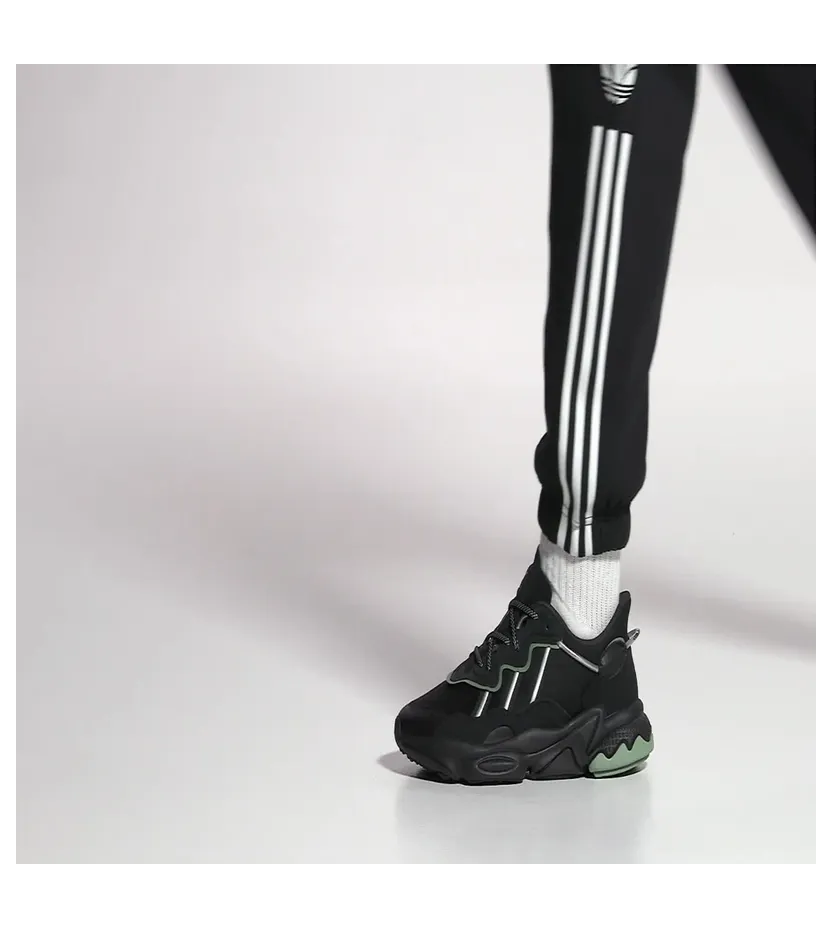 adidas-ozweego HP6336