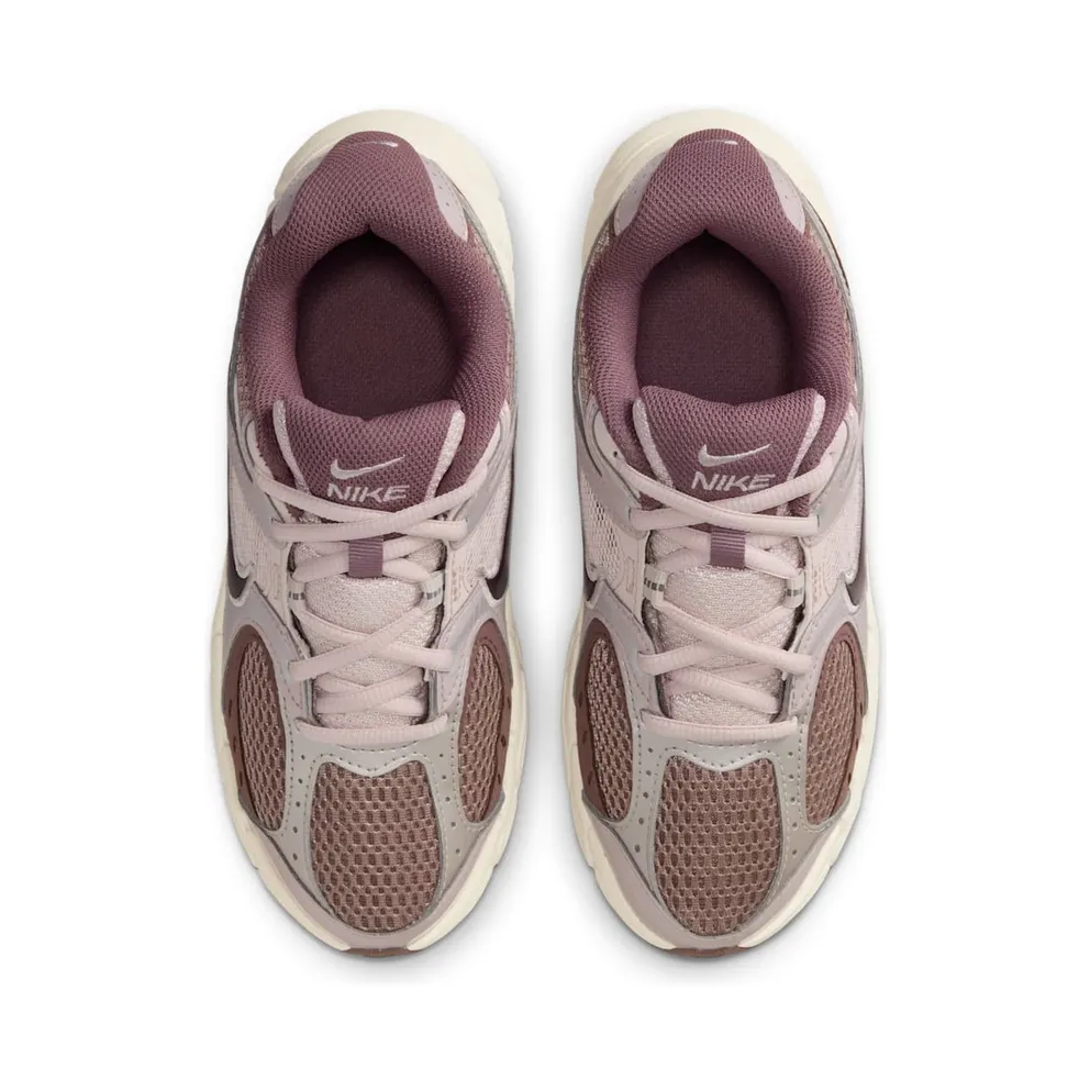 Nike V5 RNR Bruin (HQ6411-201)