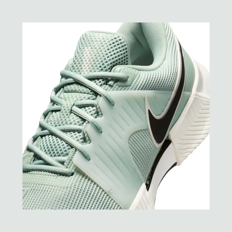 nikecourt IQ5180-005