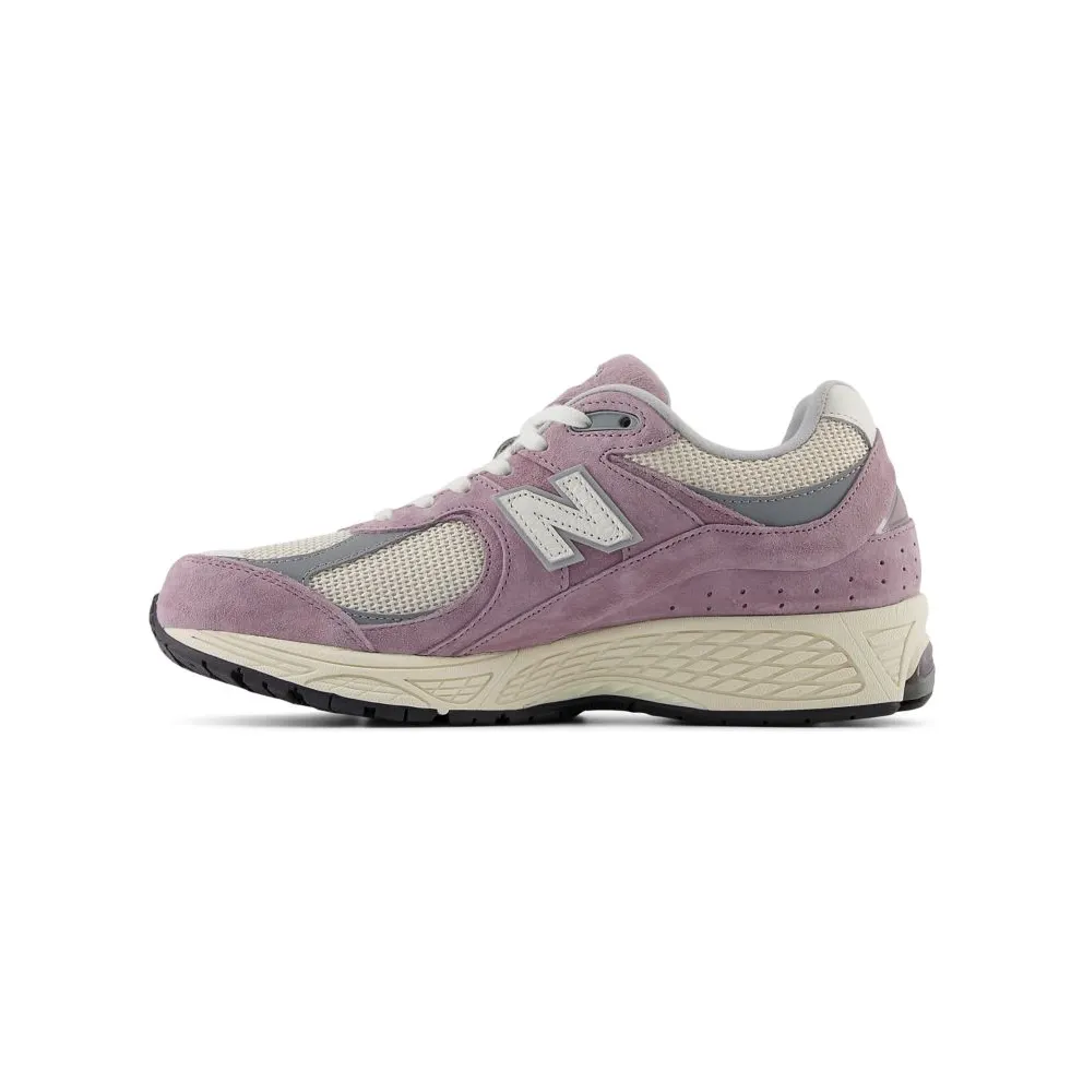 New Balance 2002R “Ice Wine White” (U2002RRB)