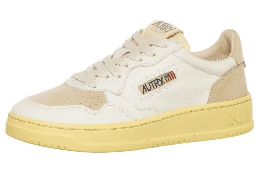 Autry Medalist Low White / Sand (AULWSL01) (2)