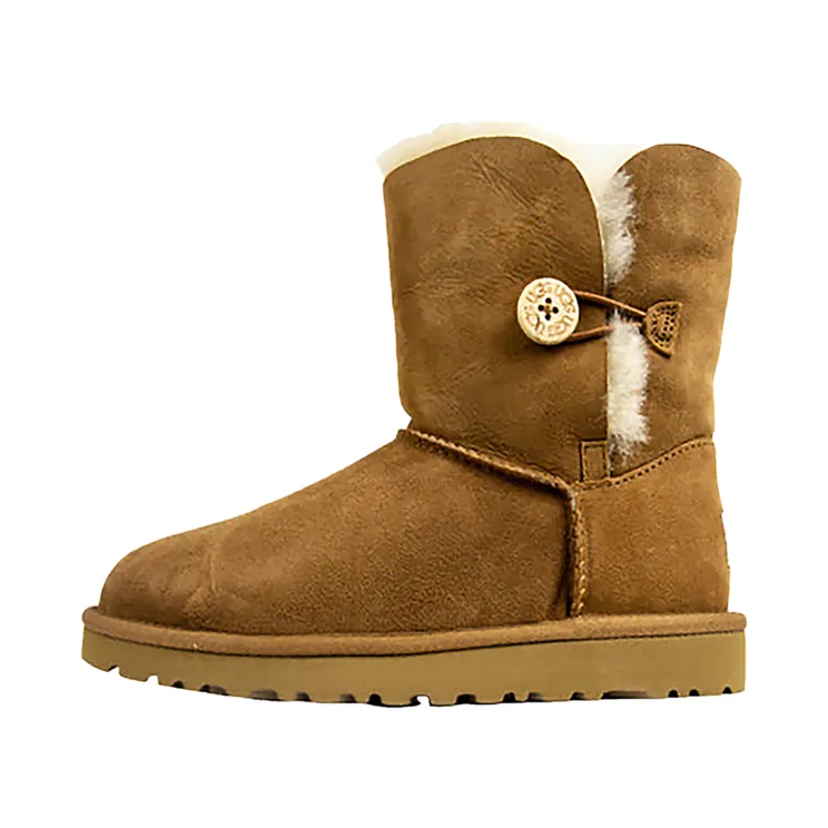 Ugg Bailey Button GS “Chestnut” (5991YK-CHE)