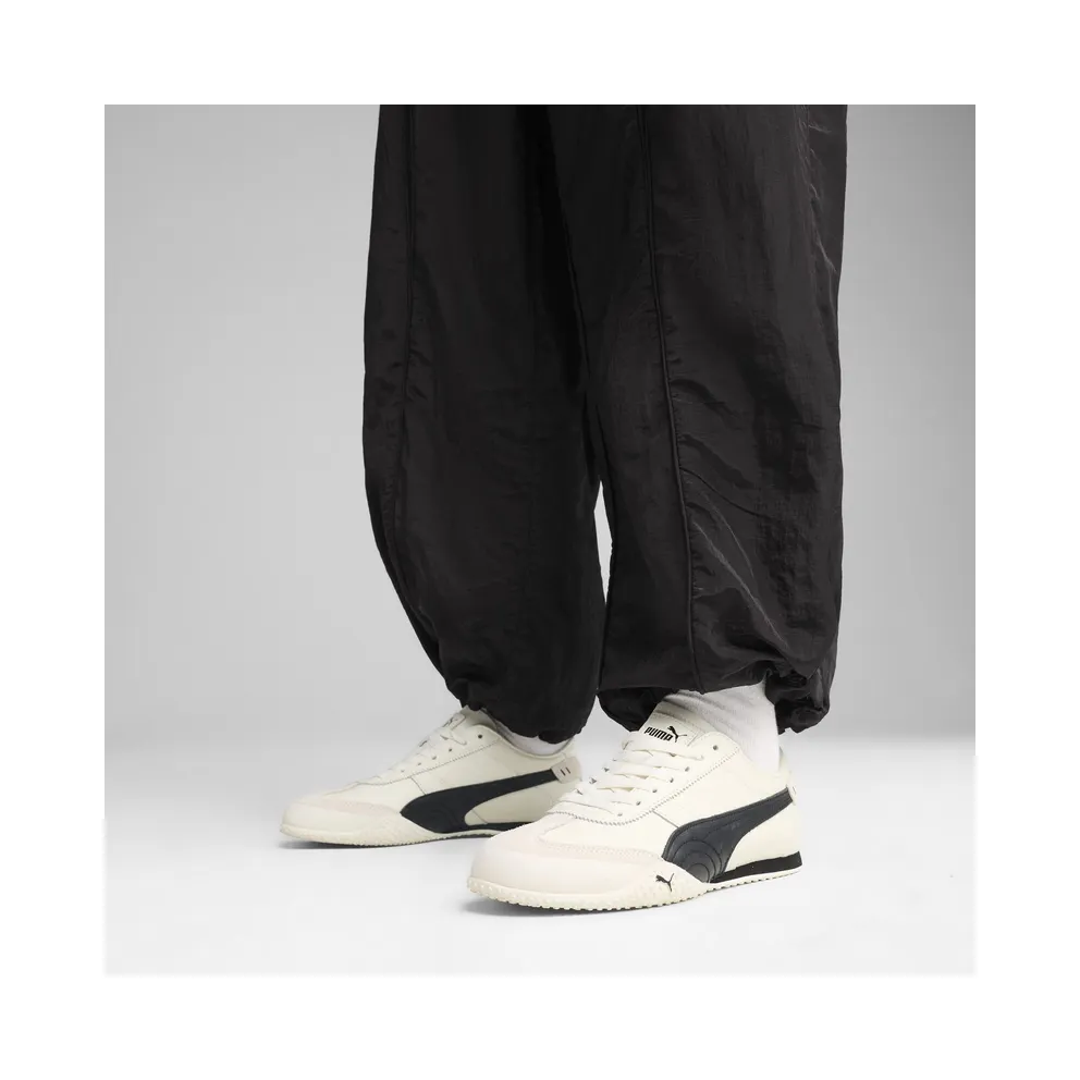 Puma Bella “Warm White / Puma Black” (402186_01)