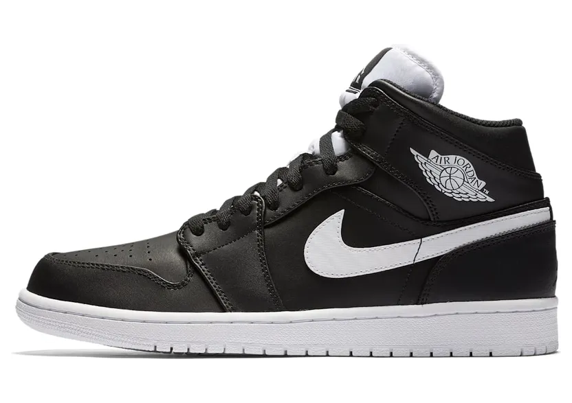 Air Jordan 1 Mid “Black / White” (554724-038)