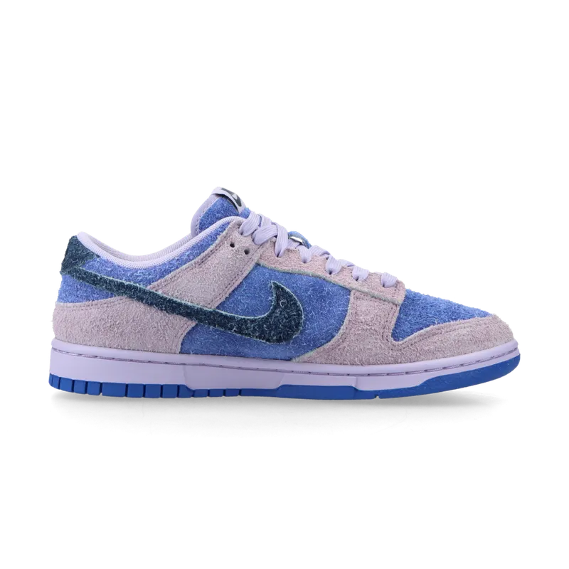 Nike Dunk Low SE “Hydrangeas” (deep royal blue) – HQ3431-515