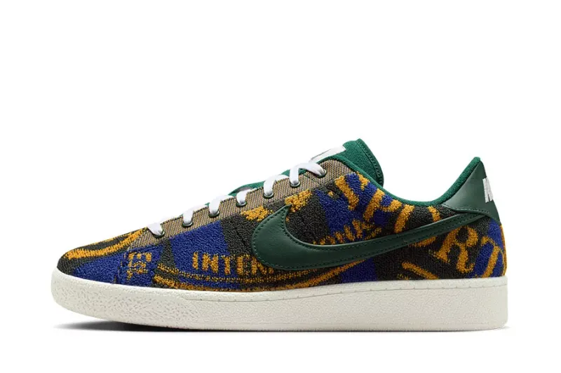 Nike Tennis Classic (IR1114-300)